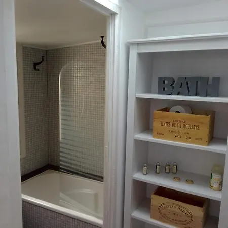 Les Chemins De La Cité Ou Carcassonne