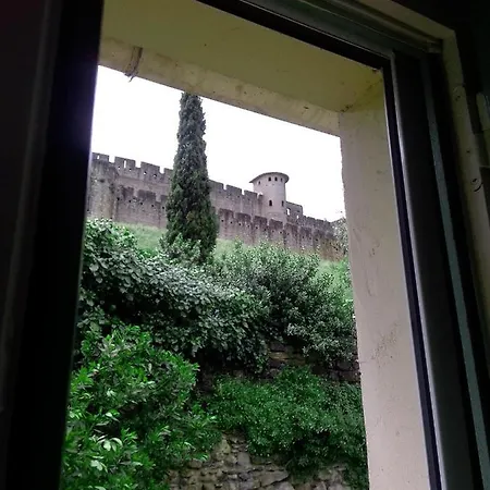 Les Chemins De La Cité Ou *