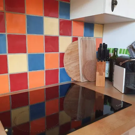 Les Chemins De La Cite Ou