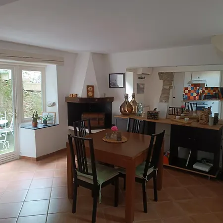 Le Rempart-Clim-Terrasse & Patio A 3Min De La Cite 펜션 *