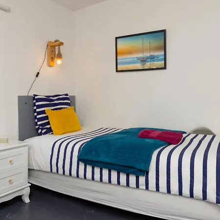 Le Rempart-clim-terrasse & Patio A 3min De La Cite Tatil Evi *
